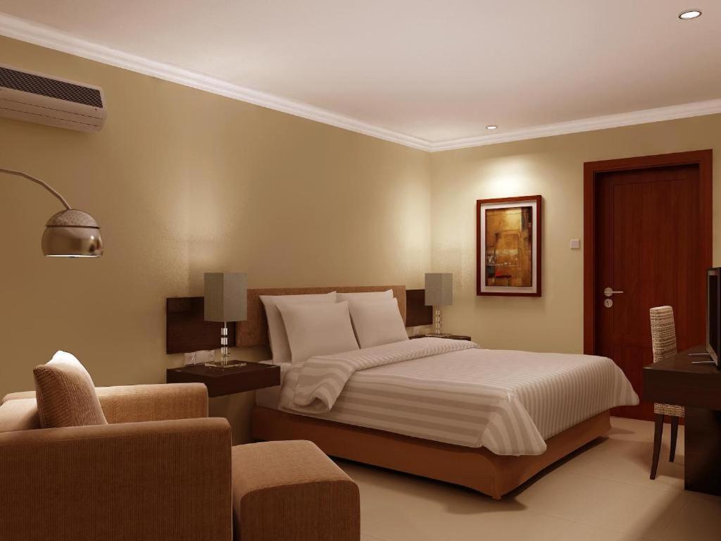 Country Heritage Resort Hotel Surabaya Buitenkant foto